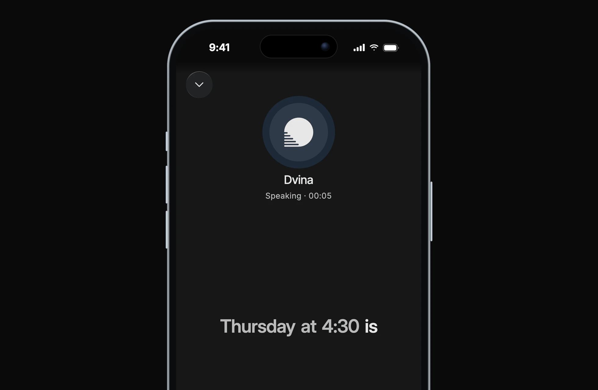 iPhoneలో Dvinaతో కాల్. “గురువారం 4:30కి ఖాళీ ఉంది” అని సమాధానం చెబుతుండగా, పలికే ప్రతి మాటా తెరపై వెలుగుతుంది.